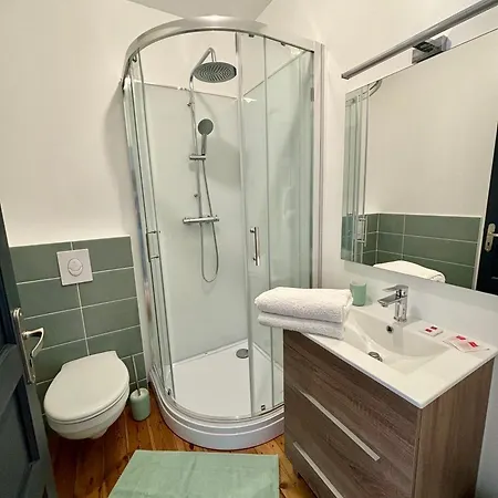 De La Petite Tour 公寓 蓬托尔松